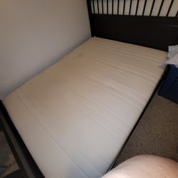 Iam Selling This Bed Whith  It's  Matress