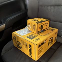 Dewalt 20v MAX corded/cordless Air Inflator 