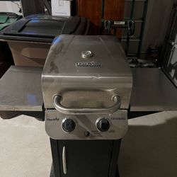 Char-Broil Performance Series 2-Burner Gas Grill