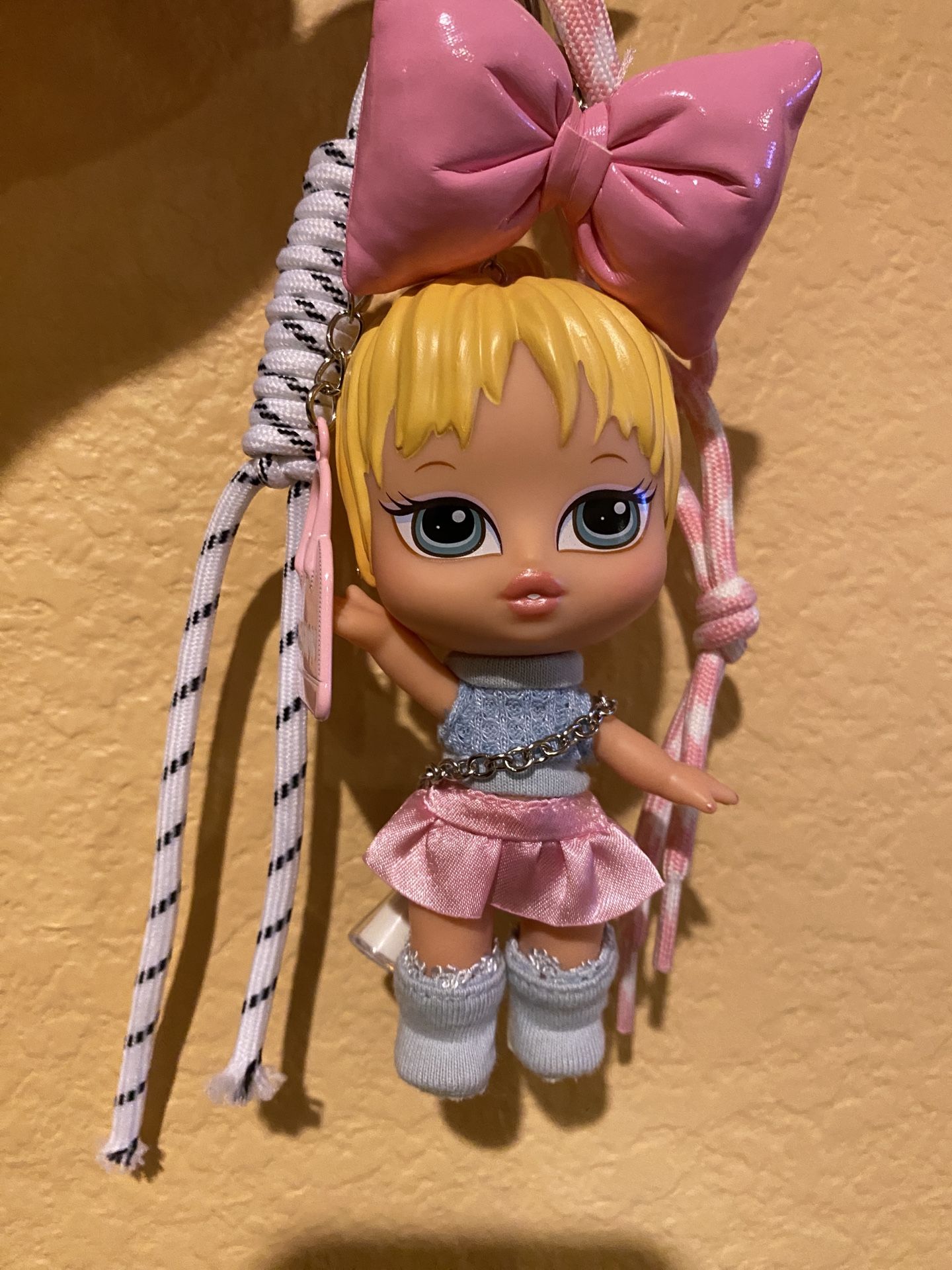 100% Authentic Bratz Babyz Keychain in Cloe Runway