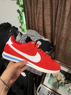 Old school Nike runners (9.5)