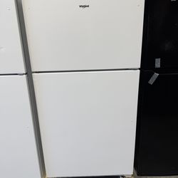 Brand new Whirlpool 33 in. 20.5 cu. ft. Wide Top Freezer Refrigerator in White with Frameless Glass Shelves