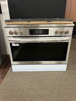 New Frigidaire Gallery 36” Freestanding Dual-Fuel, Gas Range Stove