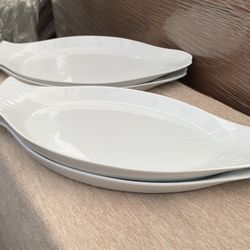 Porcelain 4 piece Fish place elegant dining wear
