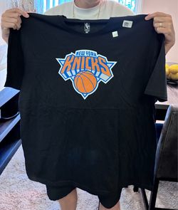 NY Knicks tshirt NEW