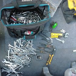 Sockets, Socket Wrenches,  Wrenches, Alan Wrenches Plyiers Drill Bits, Screw Bitts