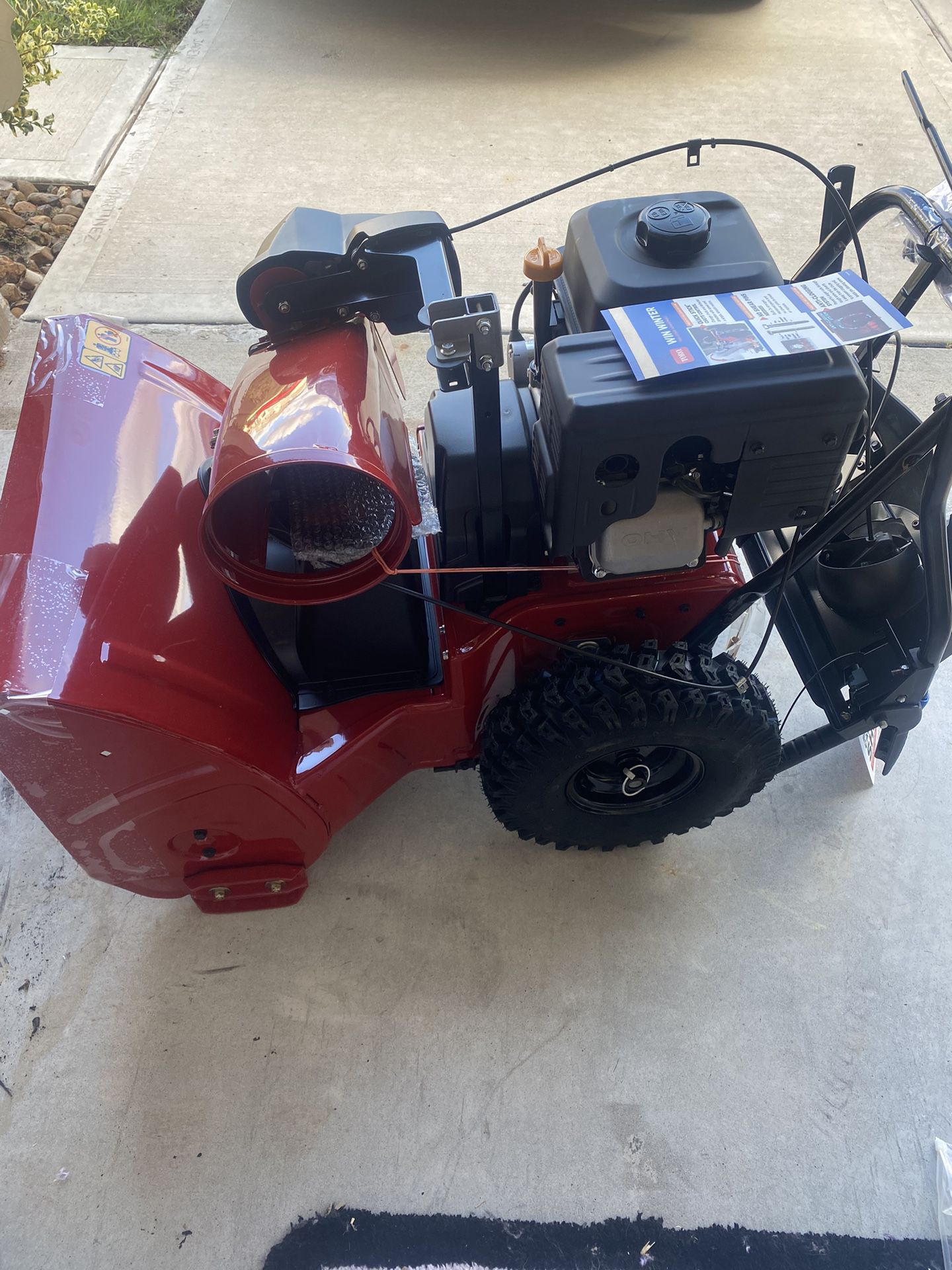 BRAND NEW!!!! Toro Power Max 824 OE 24 in. 252 Cc Two Stage Gas Snow Blower