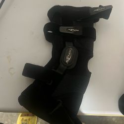 Donjoy Knee Brace