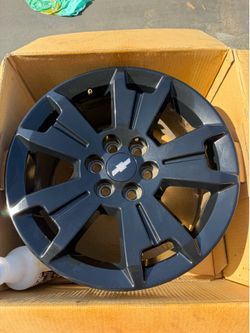 Chevy Colorado black rims