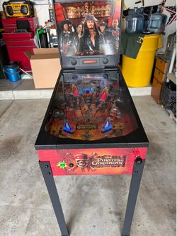 Zizzle Pirates of the Caribbean pin ball machine