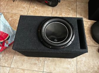12W6v3 JL Audio Subwoofer with ported enclosure