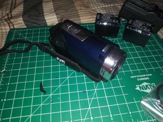 JVC Everio Full HD Camcorder GZ-E300au