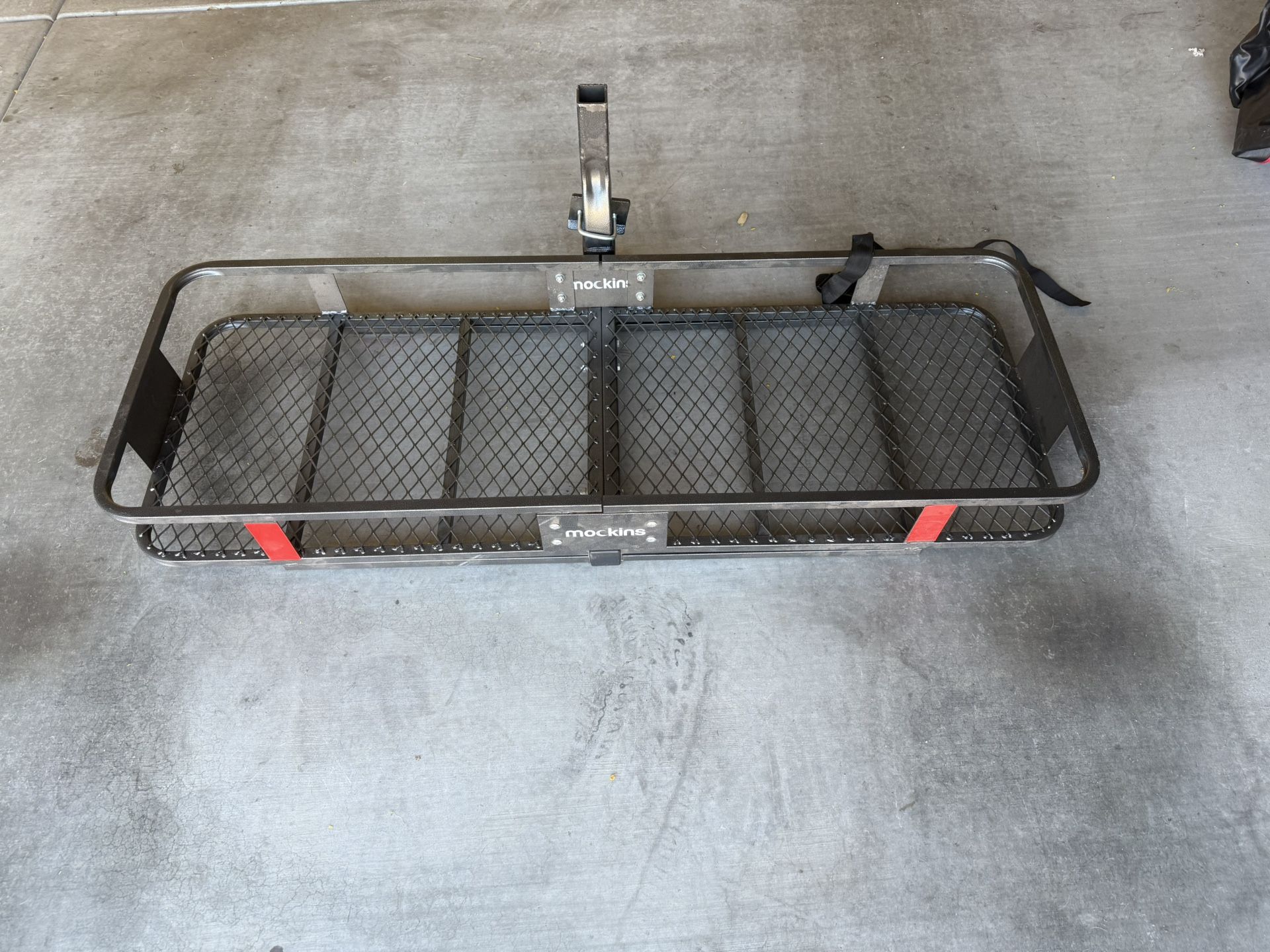 MockinsTrailer Hitch Cargo Carrier
