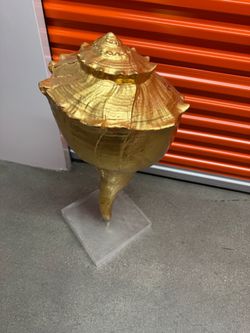 Gold Seashell Shell Gilt Conch Statue Sculpture 2.5 Feet Tall Oscar's Edition