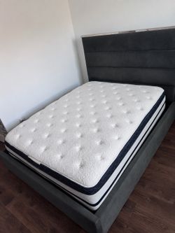 Queen bed set