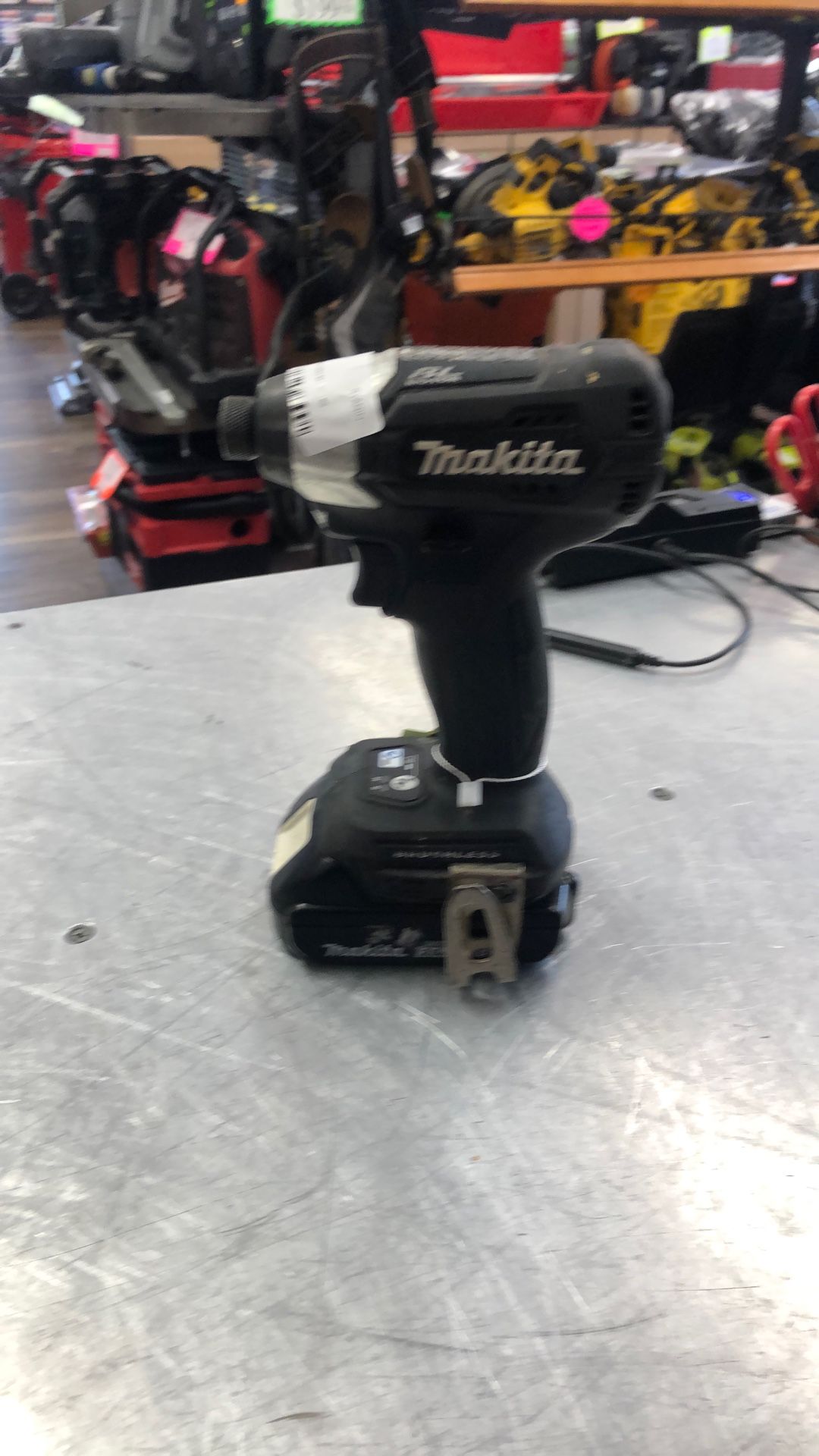 96091 Makita XDT15 18v Lithium Ion 1/4” Hex Impact Driver W/ 2.0ah Battery 575298