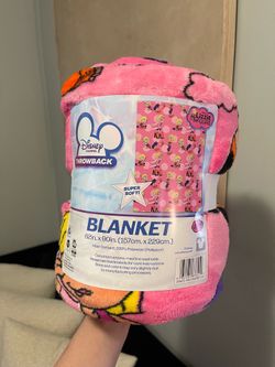 Disney Lizzie McGuire pink blanket