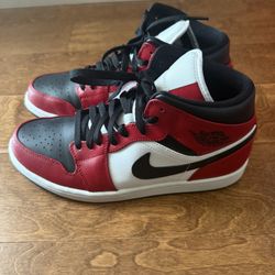 Jordan 1 Mid - Chicago Toe (Men’s sz 10)