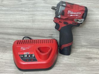 Milwaukee 2554-20 M12 FUEL 3/8" Stubby Impact Wrench Kit (PO1025950)