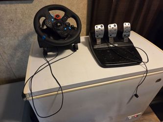 Logitech G29 Racing Wheel and Pedals for PS3, 4, and 5