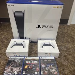 Console Disc Version 3 Games + 2 Controller Bundle. 