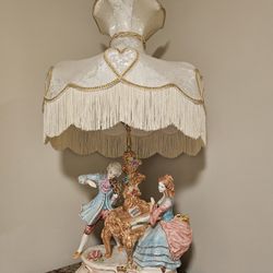 Vintage Italian Capodimonte Lamp 