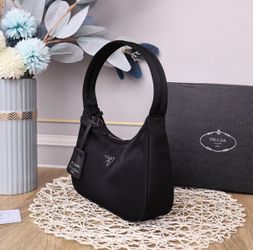 prada purse 