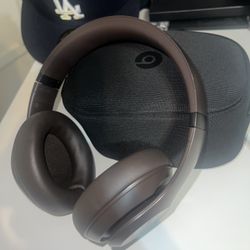 Beats Studio Pro Wireless - Deep Brown