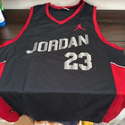 Jordan Jersey Size Medium