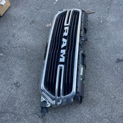 2019-2022 Ram Grill