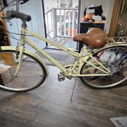 Ladies Schwinn Admiral 7 speed