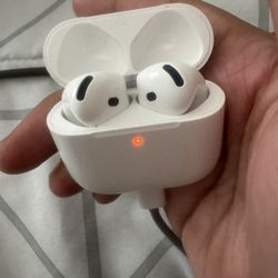 Apple AirPods Gen 4