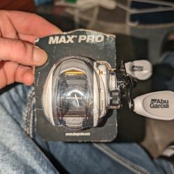 Abu Garcia Max Pro Baitcast Fishing Reel (Brand New)