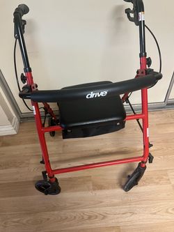 WALKER ROLLATOR Drive, NEW medical