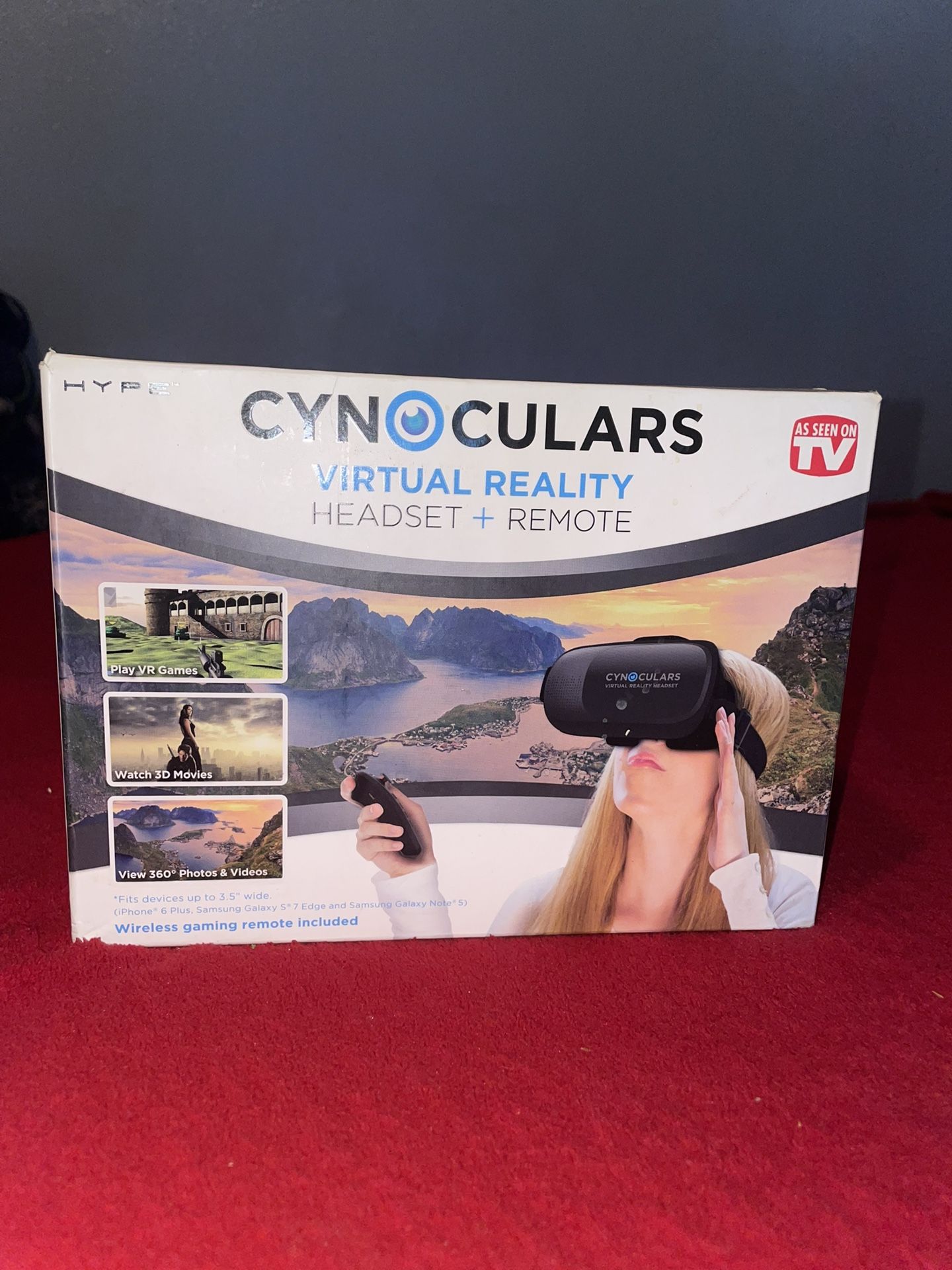 Cynoculars Virtual Reality Headset With Wireless Remote