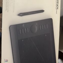 Intuos 5 Touch Professional Pen Tablet