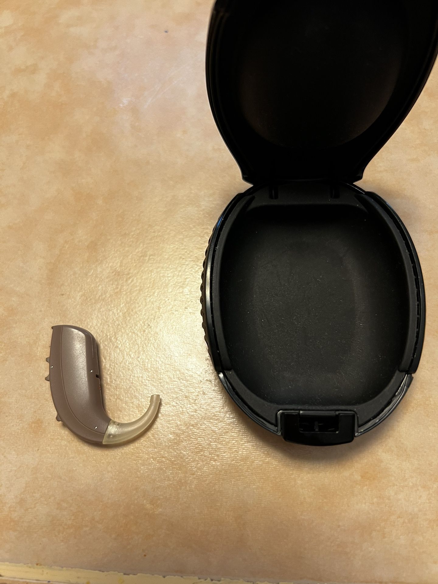 Beltone Boost Plus 1795 Hearing Aid
