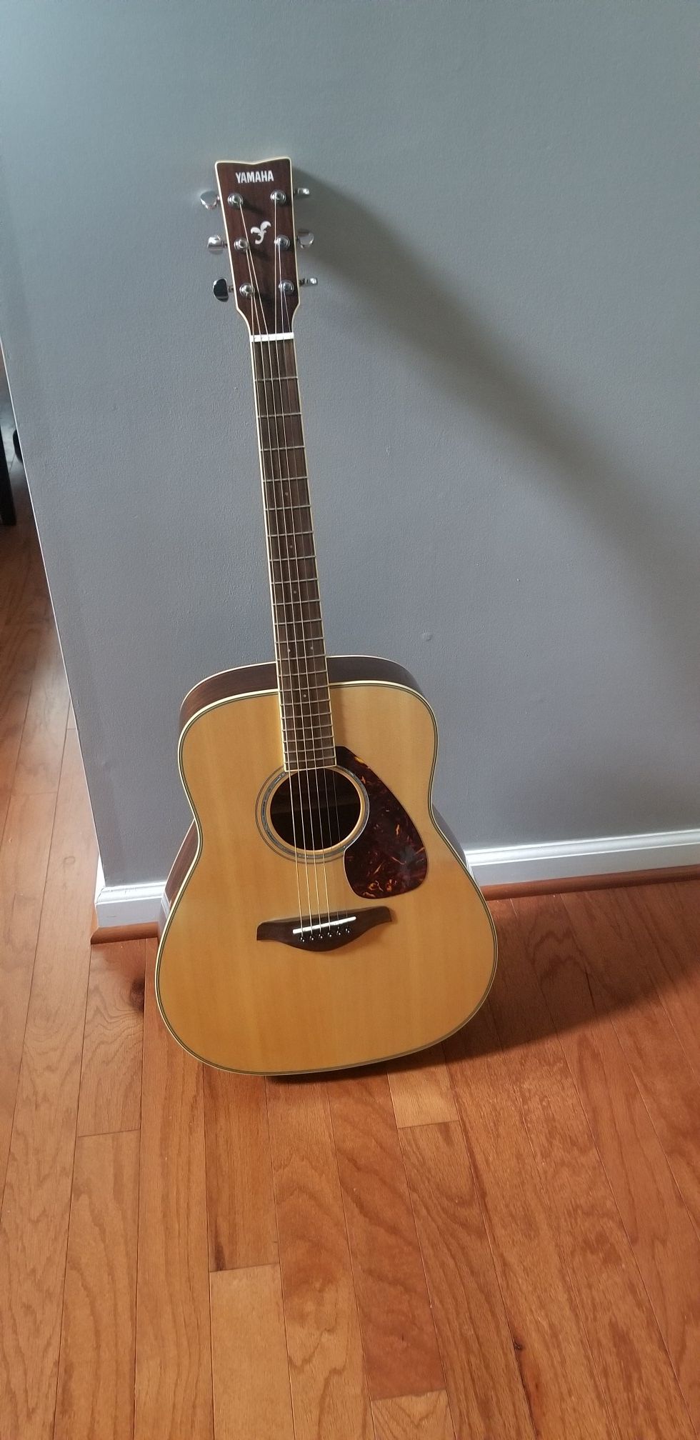 Brand new Yahama FG730S acoustic guitar.