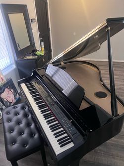 Suzuki piano