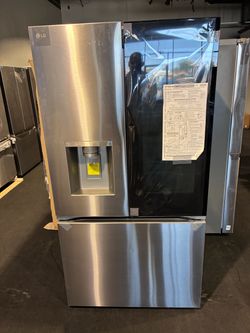 Brand new LG 31 cuft insterview Refrigerator