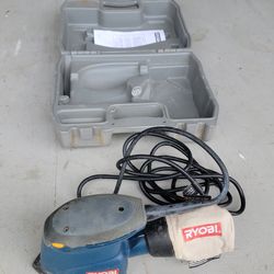 Ryobi CFS1502 Compact Finish Sander with Bag Corner Cat Detail Style
Comes with Case.
Location: SW Cape Coral, near Farmer Joe's.
