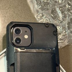 iPhone 12 256GB UNLOCKED 