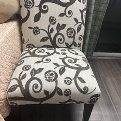 Excellent Condishon Chair Pick Up Raseda And Vanowen Trading Offer 