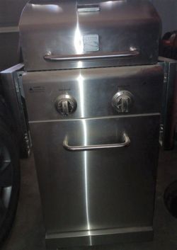 KENMORE 2-BURNER GRILL w/ Foldable Shelves, cover included BRAND NEW
