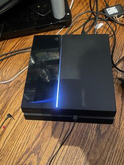 PS4 w/ 1 control and 4 games