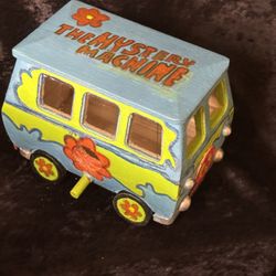 Scooby Doo Themed Birdhouse 