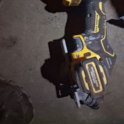 Dewalt 20 Volt Saw Saw Maxvolt And Mini Saw