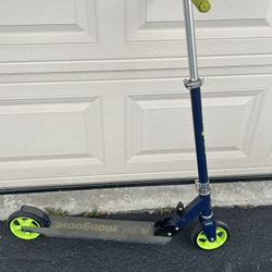 Mongoose Scooter