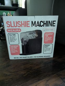 Wizaura Slushie Machine Brand New in Box