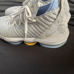 LeBron 16